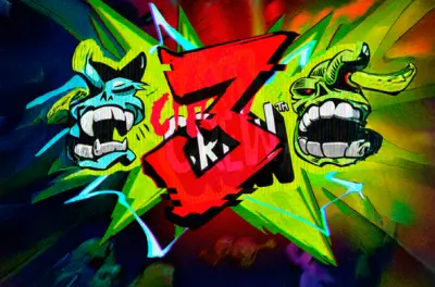 Chaos Crew 3 slot artwork